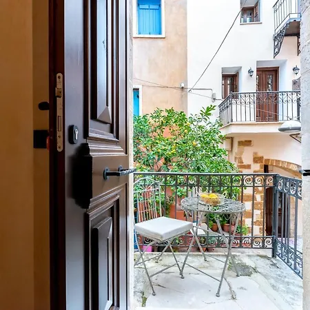Oniros Residenza Vecchia Aparthotel 4*