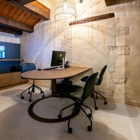 شقة فندقية Oniros Residenza Vecchia 4*