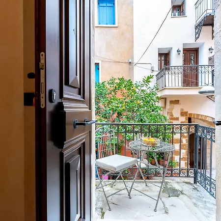 Oniros Residenza Vecchia Aparthotel 4*