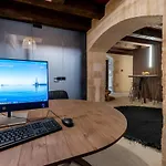 Oniros Residenza Vecchia 4* خانيا
